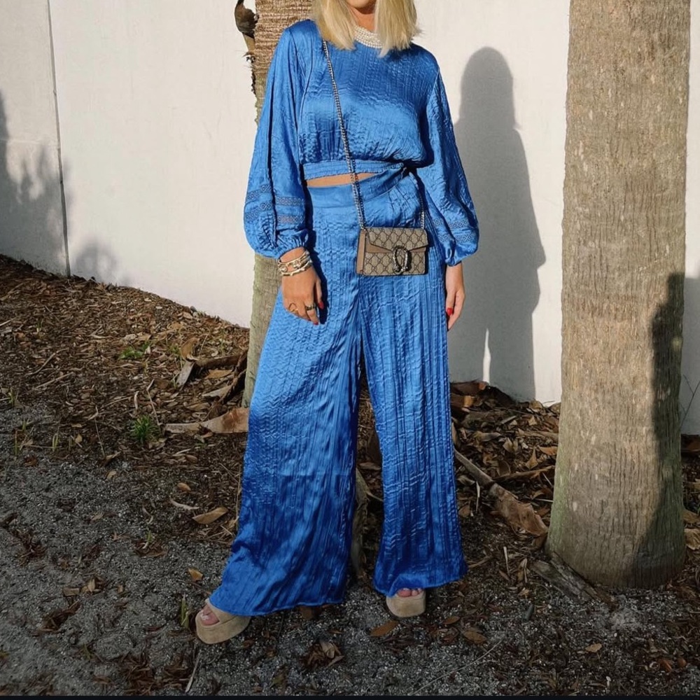 NWT- House of Harlow 1960 Two Piece Pant set size large